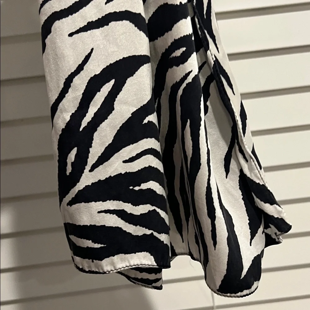 Source Unknown Zebra Pattern Scarf - Picture 3 of 3
